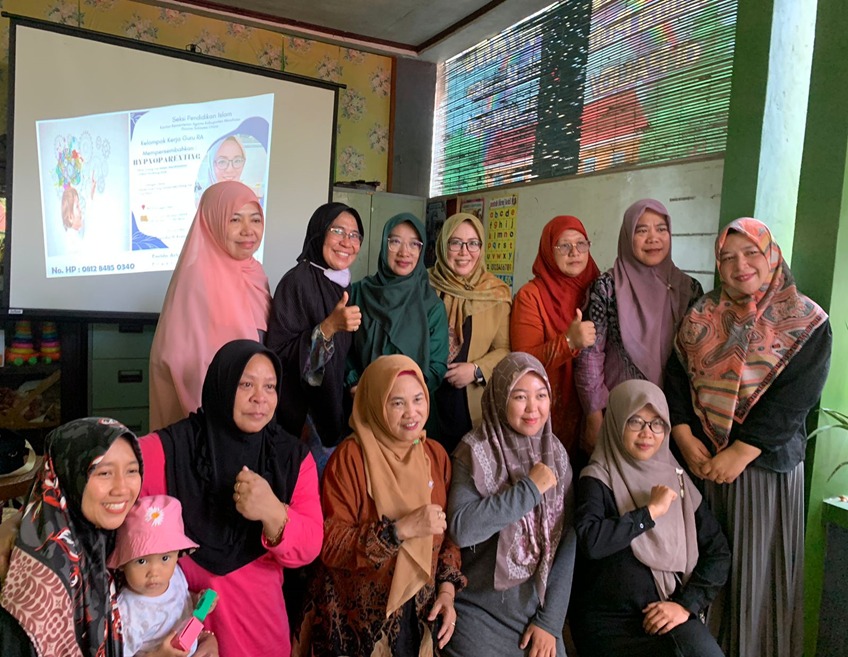 Hypnoparenting “Peran Orang Tua dalam Membersamai Tumbuh Kembang Anak